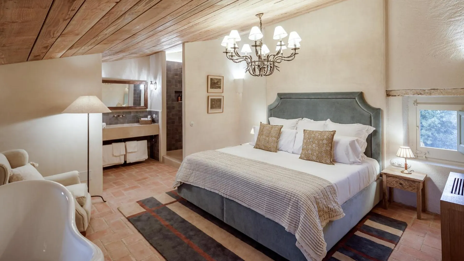 Hotel Castell De Vallgornera بيرالاذا