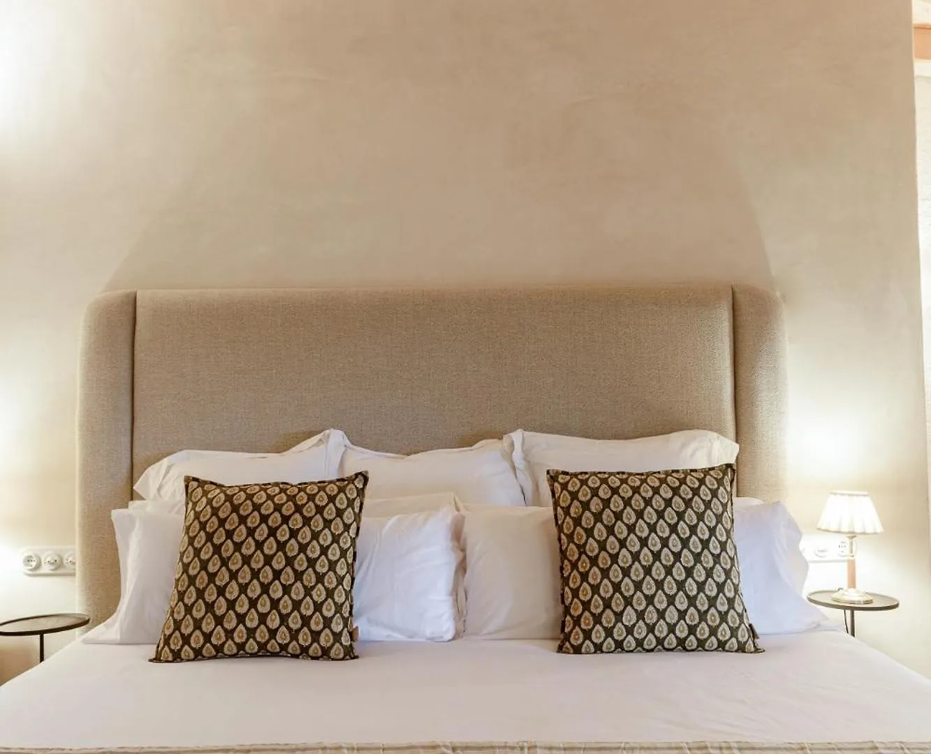 Hotel Castell De Vallgornera بيرالاذا