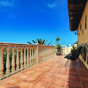 https://finca-vino-tinto.in-canary-islands.com