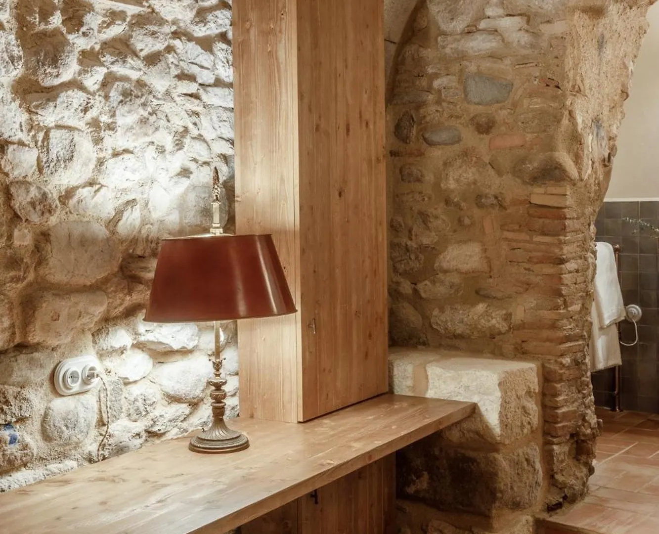 Hotel Castell De Vallgornera Peralada