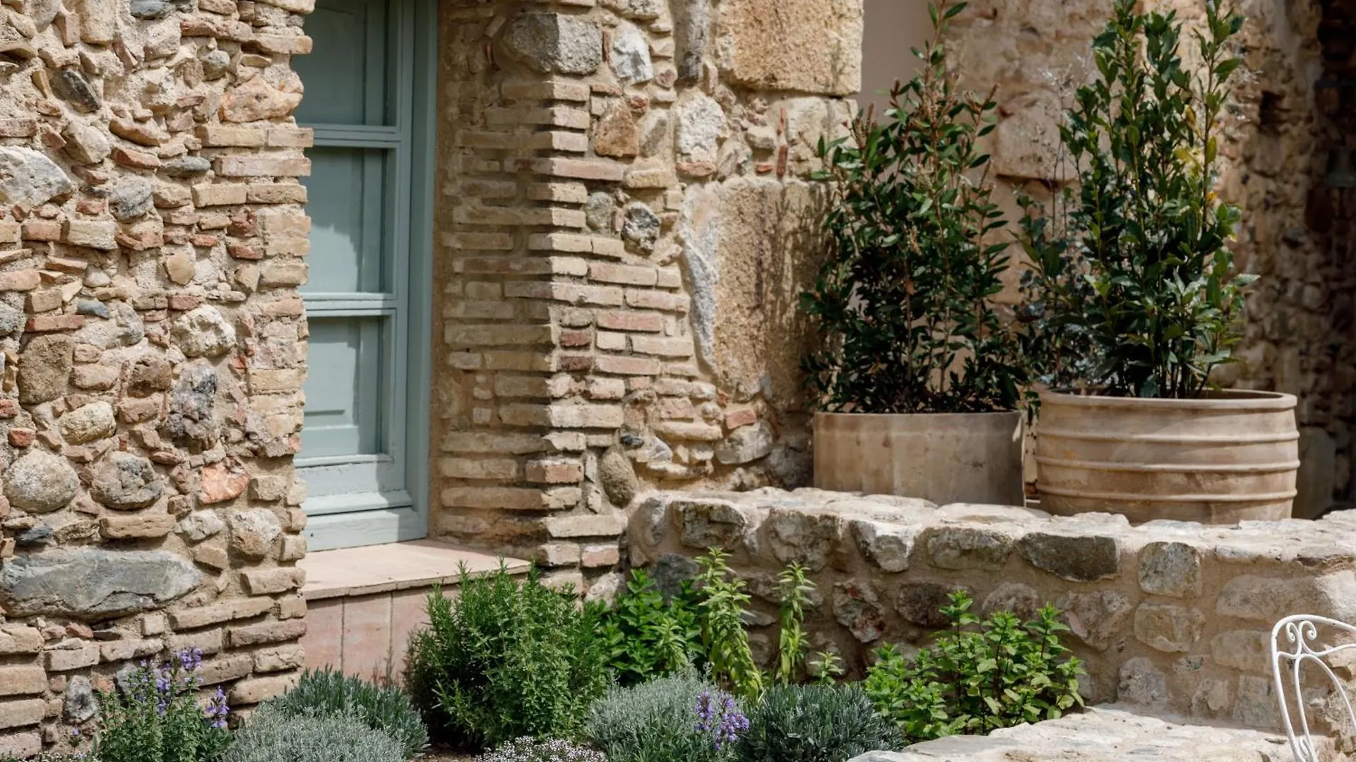 Hotel Castell De Vallgornera Peralada